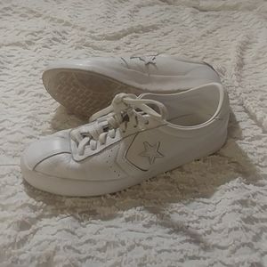 White converse one star